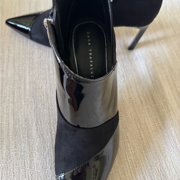 Zara SZ 6.5 NWOB Black Patent Leather Suede Combo High Heel Booties Never Worn - Picture 11 of 12